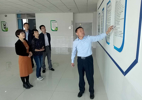 潍坊职业学院名师工作室考察  报道1.jpg